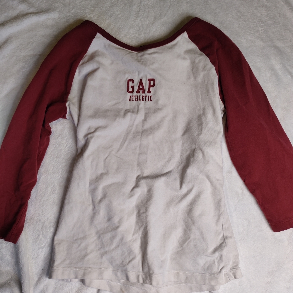A long sleeve shirt